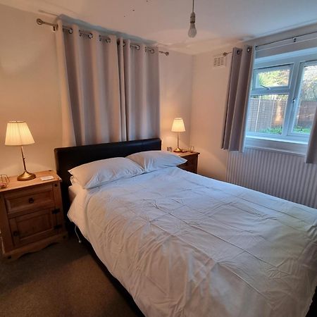 Beautiful Double Room In Acton, West London Exterior photo